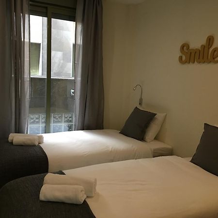 1E Azofaifo St Apartment Sevilla Buitenkant foto