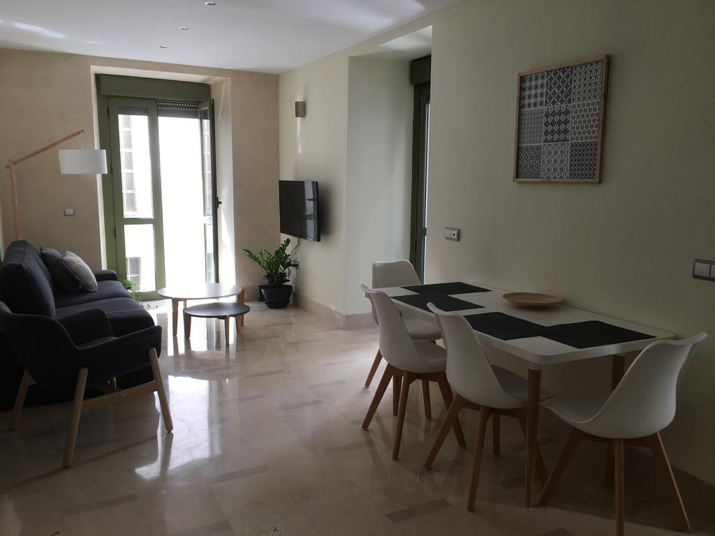 1E Azofaifo St Apartment Sevilla Buitenkant foto
