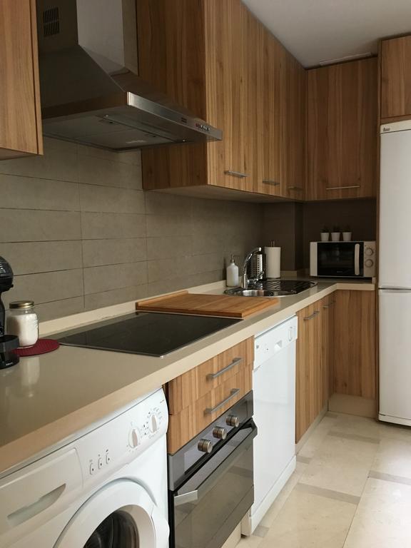 1E Azofaifo St Apartment Sevilla Buitenkant foto