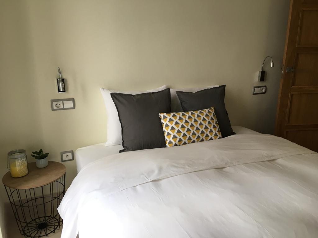 1E Azofaifo St Apartment Sevilla Buitenkant foto