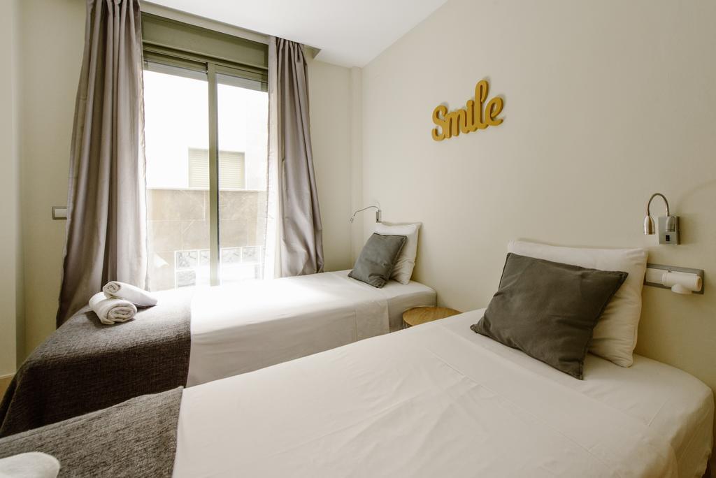 1E Azofaifo St Apartment Sevilla Buitenkant foto