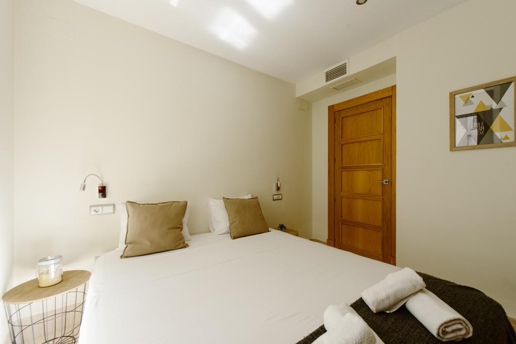1E Azofaifo St Apartment Sevilla Buitenkant foto