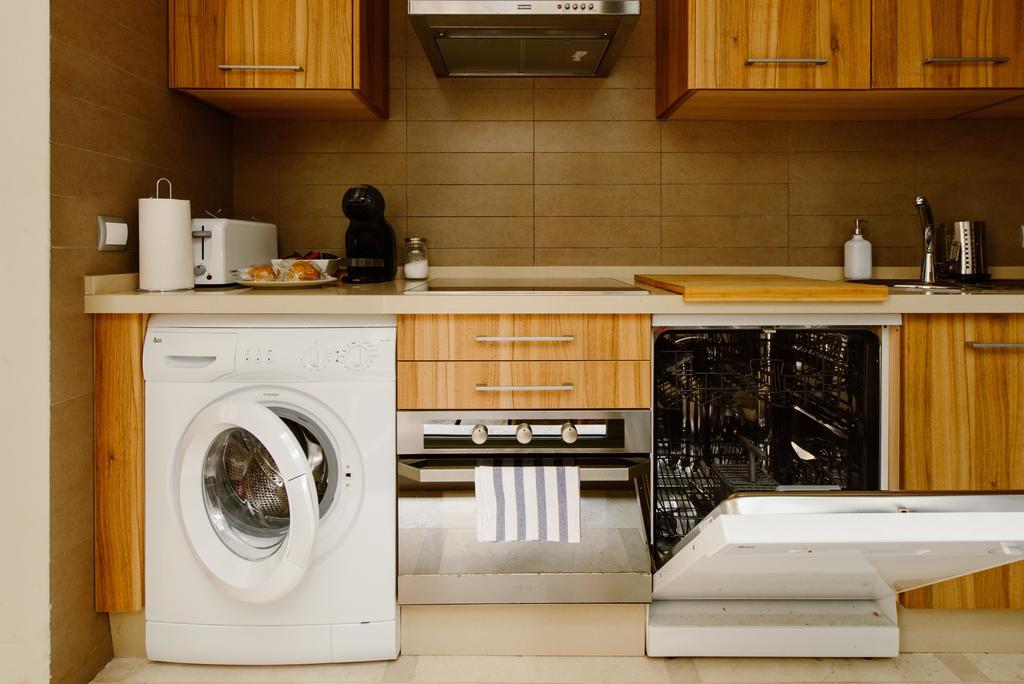 1E Azofaifo St Apartment Sevilla Buitenkant foto