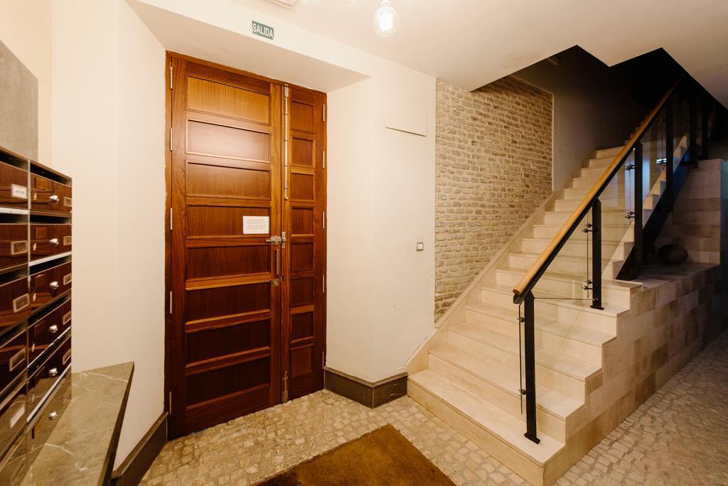 1E Azofaifo St Apartment Sevilla Buitenkant foto